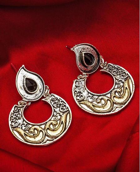 Picture of Comely Silver Earrings