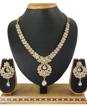 Picture of Bewitching White Necklace Set