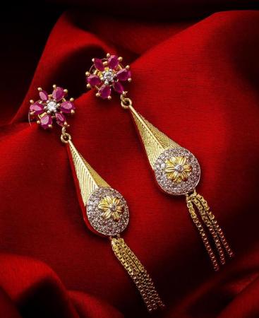 Picture of Lovely Golden Earrings