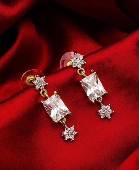 Picture of Elegant Golden Earrings