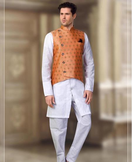 Picture of Fascinating White Kurtas