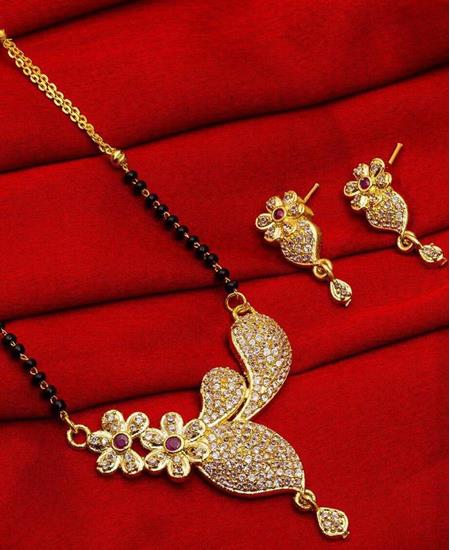 Picture of Taking Golden Mangalsutra