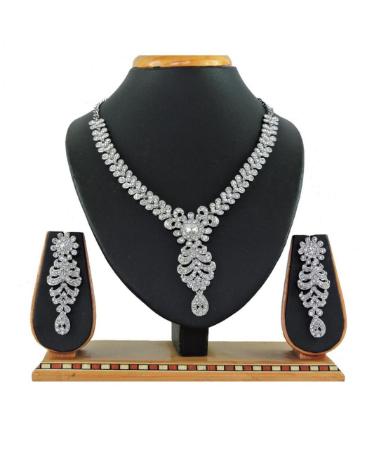 Picture of Beauteous White Necklace Set