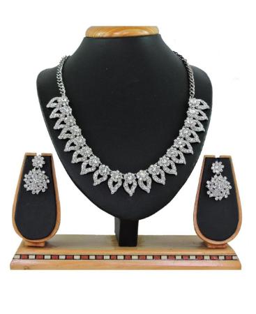 Picture of Splendid White Necklace Set