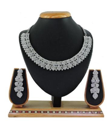 Picture of Shapely White Necklace Set