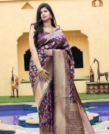 Picture of Elegant Purple Casual Saree