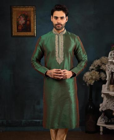 Picture of Taking Green Kurtas