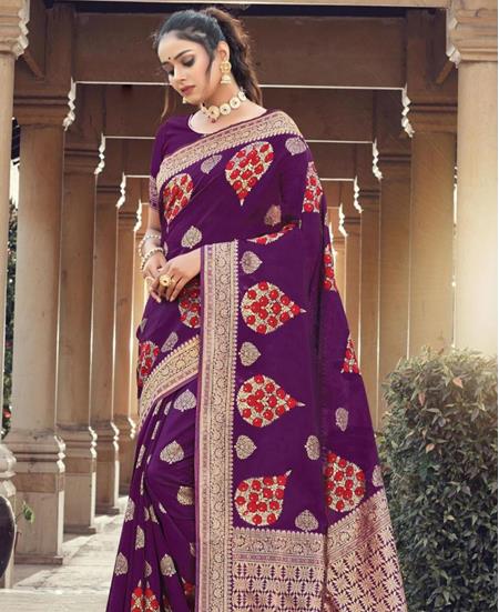 Picture of Alluring Voilet Casual Saree