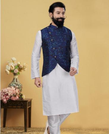 Picture of Excellent White Kurtas