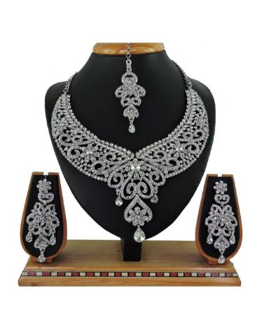 Picture of Beauteous White Necklace Set