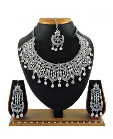 Picture of Ravishing White Necklace Set