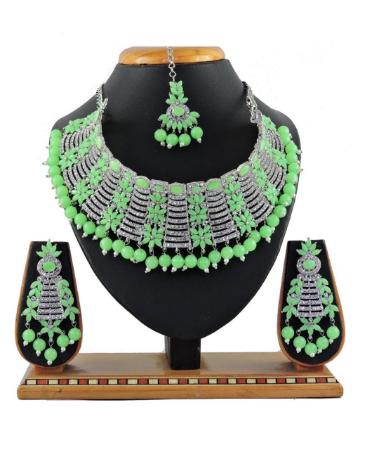 Picture of Well Formed Light Green Necklace Set