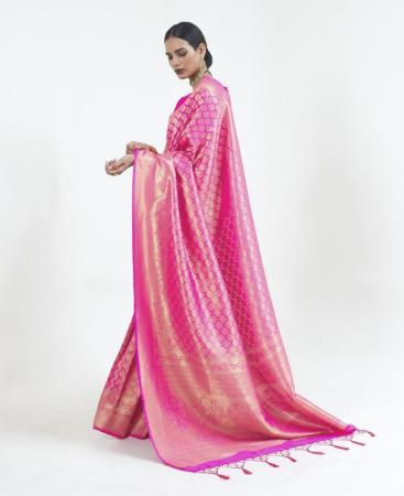 Picture of Radiant Pink Casual Saree