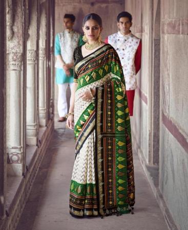 Picture of Ravishing Creame Silk Saree