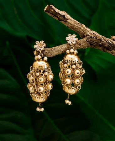 Picture of Statuesque Gold Earrings