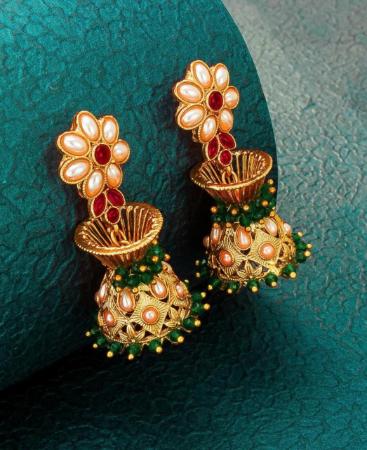 Picture of Alluring Gold Earrings