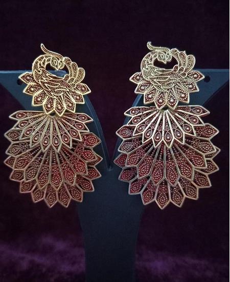 Picture of Stunning Fancy Earrings