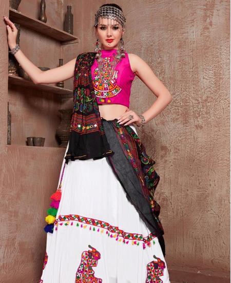 Picture of Pretty White Lehenga Choli