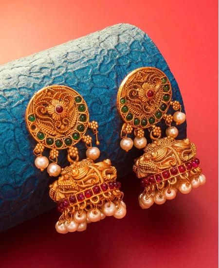 Picture of Alluring Gold Earrings