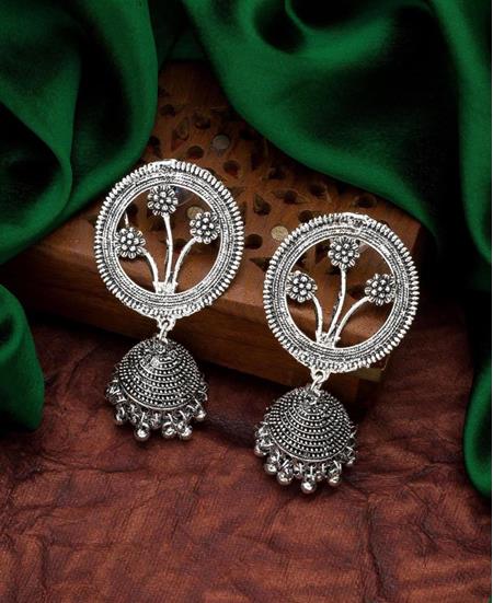 Picture of Admirable Silver Earrings