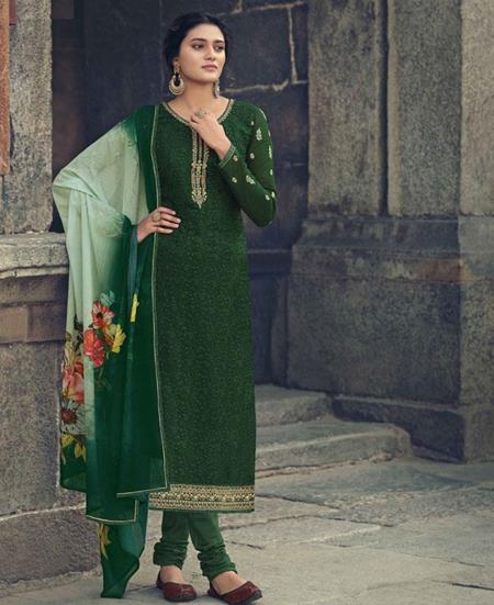 Picture of Ravishing Green Straight Cut Salwar Kameez