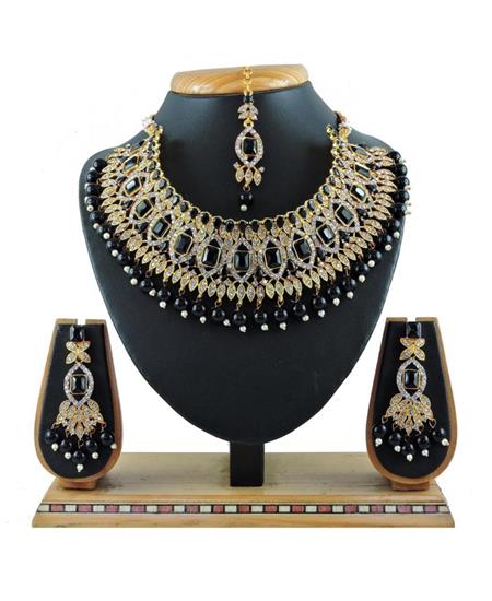 Picture of Fine Black Necklace Set