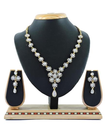 Picture of Appealing White Necklace Set