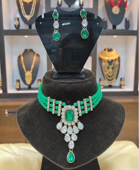 Picture of Superb Green Necklace Set