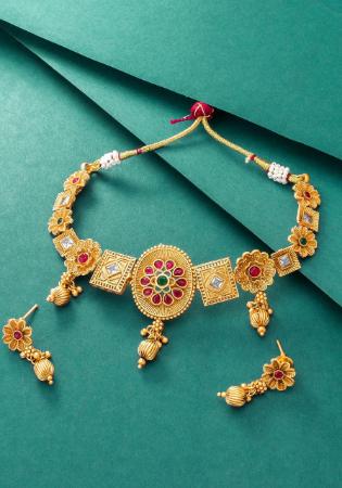 Picture of Exquisite Golden Necklace Set