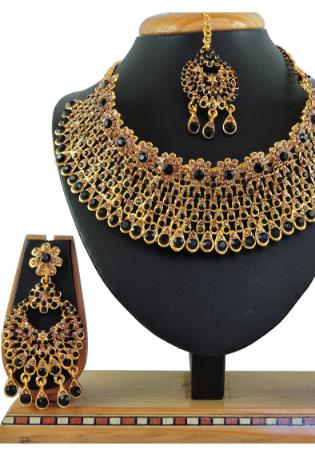 Picture of Fine Golden Necklace Set