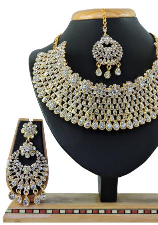 Picture of Marvelous Golden Necklace Set