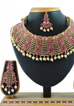 Picture of Admirable Golden Necklace Set