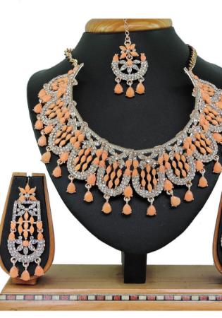 Picture of Splendid Grey Necklace Set