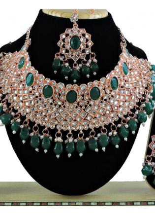 Picture of Good Looking Forest Green Necklace Set