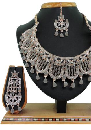 Picture of Statuesque Dim Gray Necklace Set