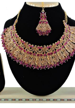 Picture of Alluring Light Pink Necklace Set