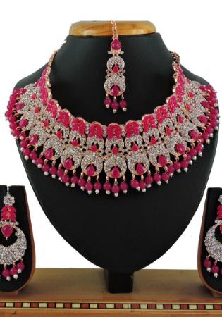 Picture of Grand Grey Necklace Set