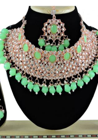 Picture of Splendid Medium Aqua Marine Necklace Set