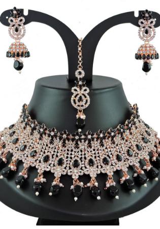 Picture of Beauteous Black Necklace Set