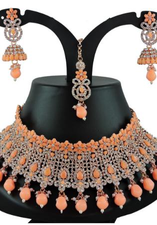 Picture of Beauteous Golden Necklace Set