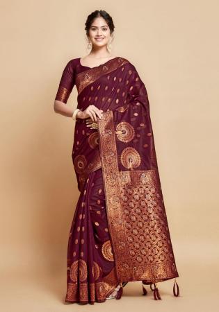 Picture of Statuesque Linen Sienna Saree