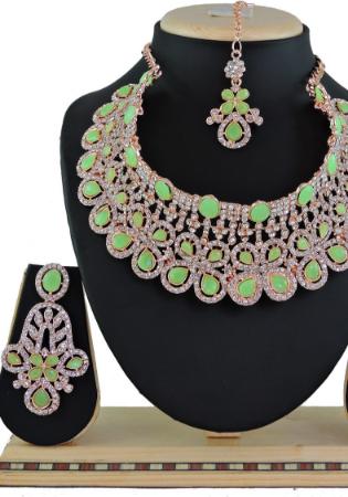 Picture of Grand Grey Necklace Set