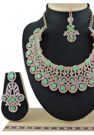 Picture of Good Looking Dark Sea Green Necklace Set