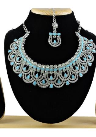 Picture of Excellent Medium Aqua Marine Necklace Set