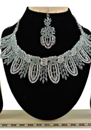 Picture of Well Formed Dim Gray Necklace Set