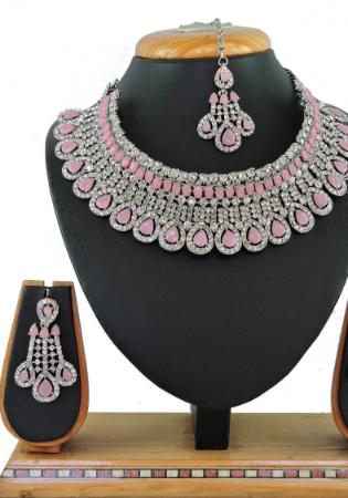 Picture of Ideal Rosy Brown Necklace Set