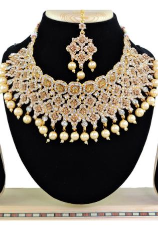 Picture of Grand Tan Necklace Set