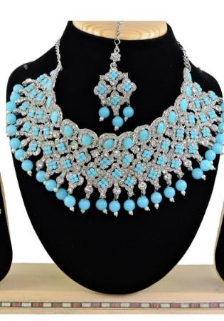 Picture of Shapely Medium Aqua Marine Necklace Set