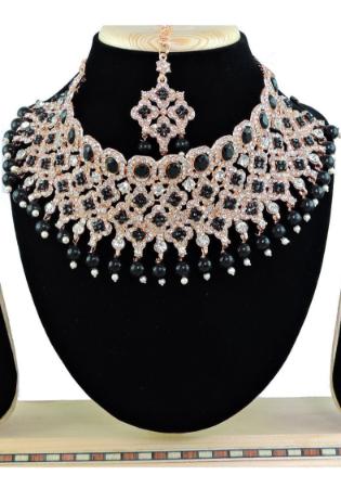 Picture of Splendid Black Necklace Set