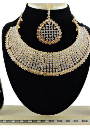 Picture of Superb Rosy Brown Necklace Set